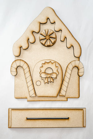 Woodshop - Gingerbread House Shelf Sitter