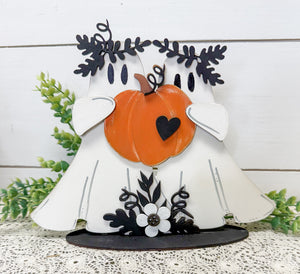 Woodshop - Ghost Love Shelf Sitter